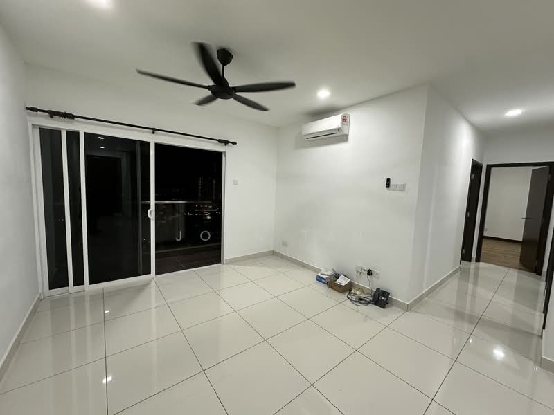 Condominium for Rent at Paraiso Residence @ The Earth - John Tan - Living Room - PropertyGuru.com.my