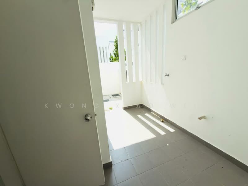 2-storey Terraced House for Sale in Bandar Gamuda Gardens (Rawang) - Kwong Xiao Wei - Exterior - PropertyGuru.com.my