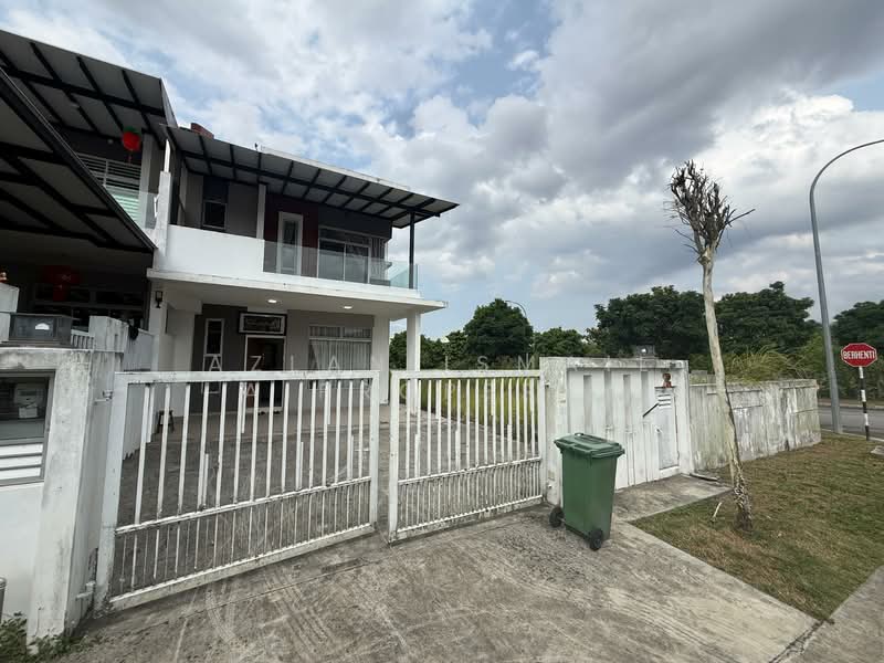 2-storey Terraced House for Sale in Setia Eco Gardens (Gelang Patah) - Azlan Ismail aiproperty - Exterior - PropertyGuru.com.my