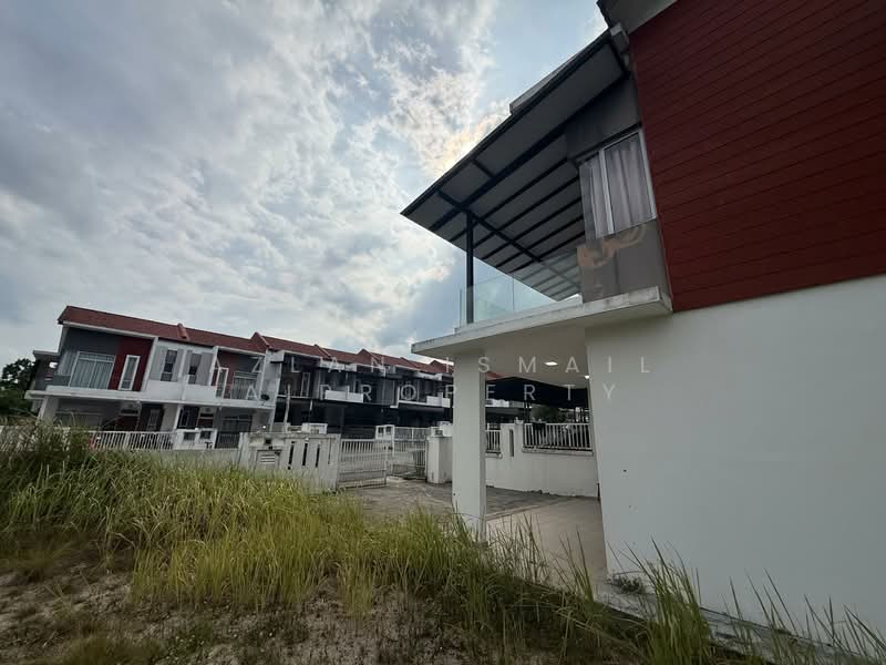 2-storey Terraced House for Sale in Setia Eco Gardens (Gelang Patah) - Azlan Ismail aiproperty - Exterior - PropertyGuru.com.my