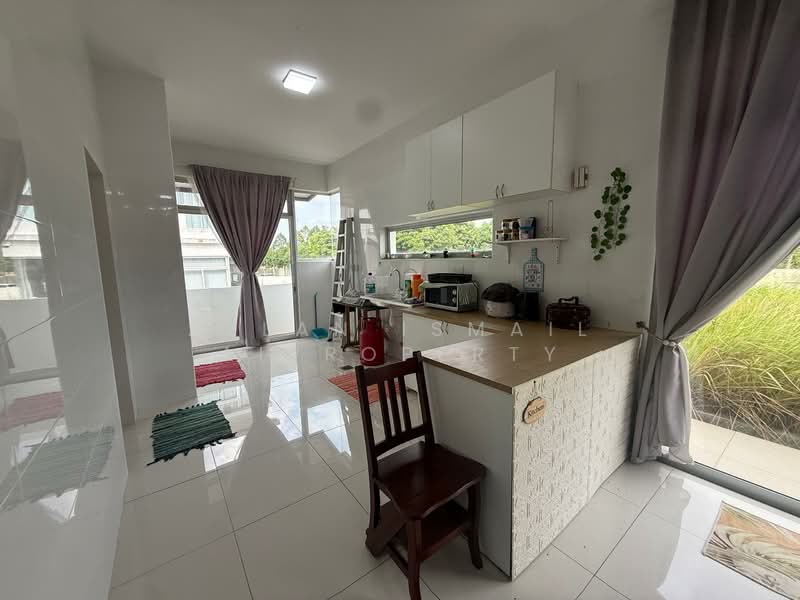 2-storey Terraced House for Sale in Setia Eco Gardens (Gelang Patah) - Azlan Ismail aiproperty - Kitchen - PropertyGuru.com.my