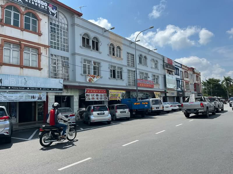 Kedai untuk Disewa di Pekan Simpang Kuala (Alor Setar) - Jayden Geh - PropertyGuru.com.my