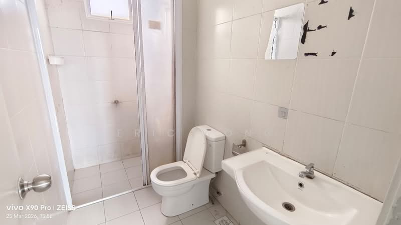 Meridin Bayvue Serviced Apartment untuk Untuk Disewa - RM 1,400 /bulan, Apr 2026 - Bathroom - PropertyGuru.com.my