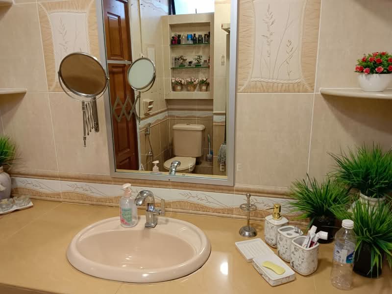 2-storey Terraced House for Sale in Sungai Ara (Penang) - A Ee Ee - Bathroom - PropertyGuru.com.my