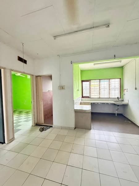 Flat for Sale at Flat Bandar Selesa Jaya @ Jalan Silat Gayong - Zephyr Khoo - PropertyGuru.com.my