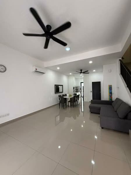 Rumah Teres 2 Tingkat untuk Disewa di ECO BOTANIC SDN. BHD. - Suk Teng Choong - Living Room - PropertyGuru.com.my