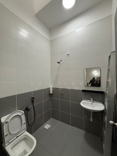Rumah Teres 2 Tingkat untuk Disewa di ECO BOTANIC SDN. BHD. - Suk Teng Choong - Bathroom - PropertyGuru.com.my