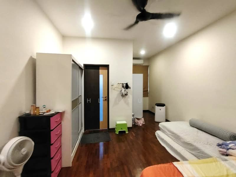 2-storey Terraced House for Sale in Sungai Long (Bandar Sungai Long) - HL Lau - Bedroom - PropertyGuru.com.my