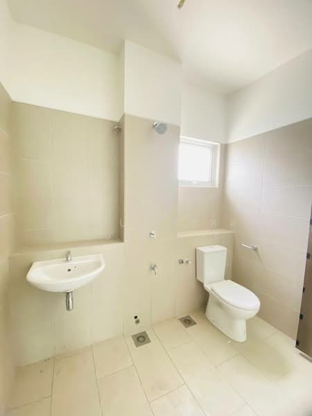 2-storey Terraced House for Sale in Semenyih (Selangor) - Zairul Asrah Zulkefli - Bathroom - PropertyGuru.com.my