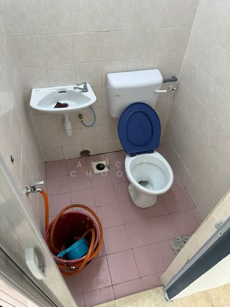 Flat Mahkota Cheras (L6 L7 L8 L9) untuk Untuk Disewa - RM 800 /bulan, Apr 2026 - Bathroom - PropertyGuru.com.my