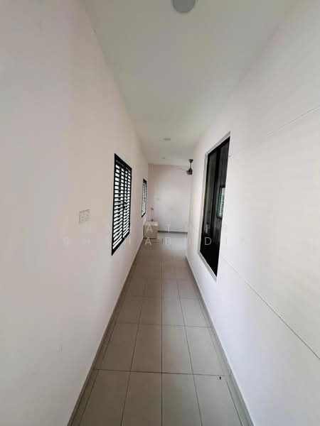 2-storey Terraced House for Sale in Denai Alam (Shah Alam) - Nahathir Shahabudin - Corridor - PropertyGuru.com.my