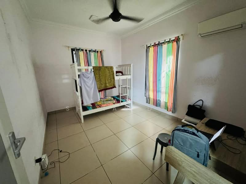 2-storey Terraced House for Sale in Denai Alam (Shah Alam) - Nahathir Shahabudin - Bedroom - PropertyGuru.com.my