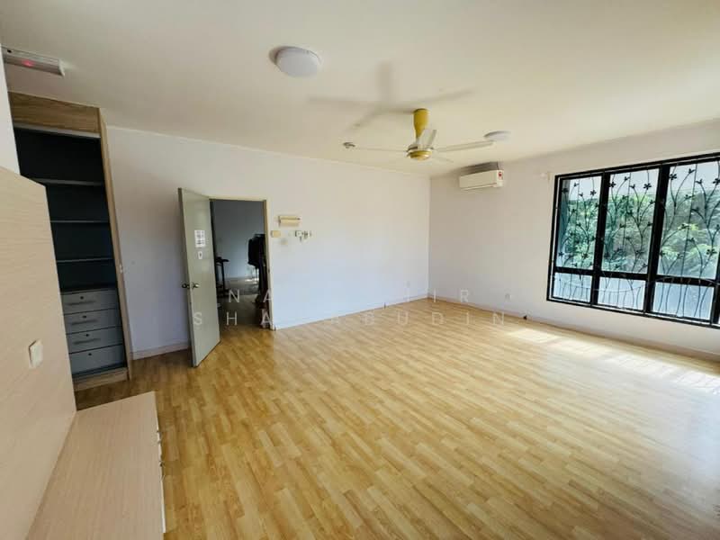 2-storey Terraced House for Sale in Denai Alam (Shah Alam) - Nahathir Shahabudin - Interior - PropertyGuru.com.my