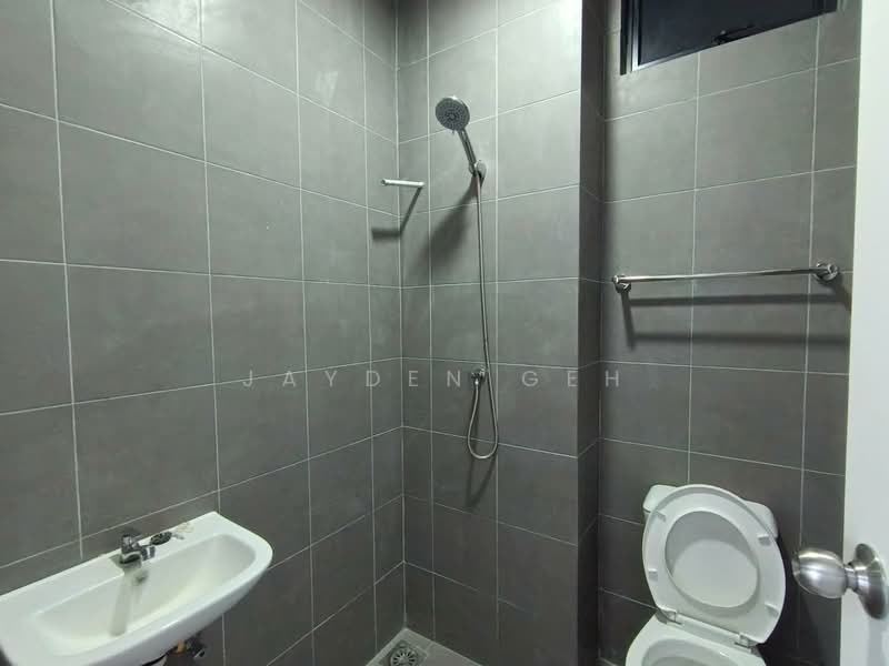 Kondominium untuk Disewa di G Residence - Jayden Geh - Bathroom - PropertyGuru.com.my