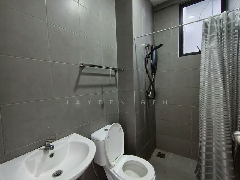 Kondominium untuk Disewa di G Residence - Jayden Geh - Bathroom - PropertyGuru.com.my