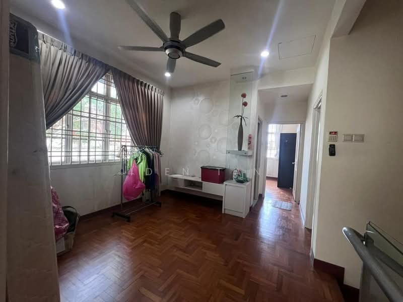 Semi-Detached House for Sale in Taman Pelangi Indah (Ulu Tiram) - Iden Tan - Living Room - PropertyGuru.com.my