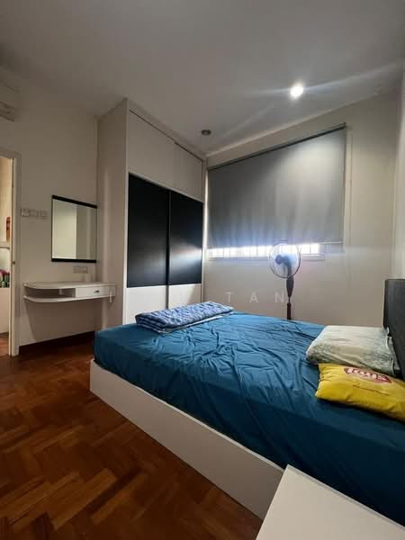 Semi-Detached House for Sale in Taman Pelangi Indah (Ulu Tiram) - Iden Tan - Bedroom - PropertyGuru.com.my