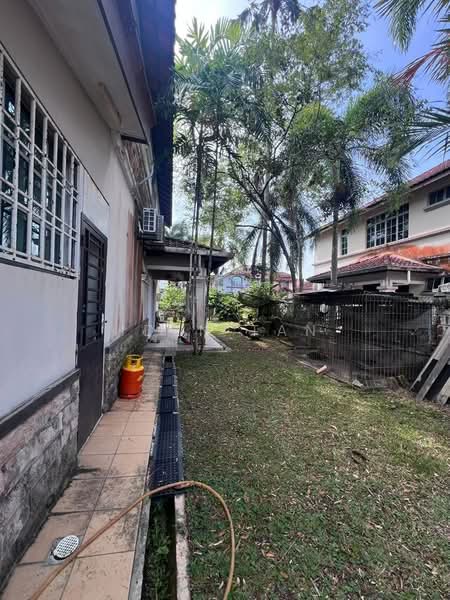 Semi-Detached House for Sale in Taman Pelangi Indah (Ulu Tiram) - Iden Tan - Exterior - PropertyGuru.com.my