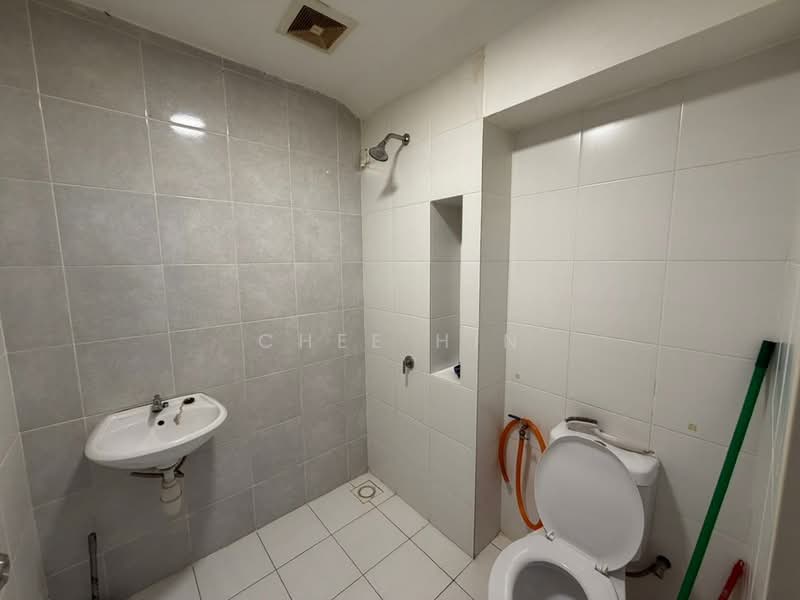 2-storey Terraced House for Sale in Eco Grandeur (Puncak Alam) - Chee Hin - Bathroom - PropertyGuru.com.my