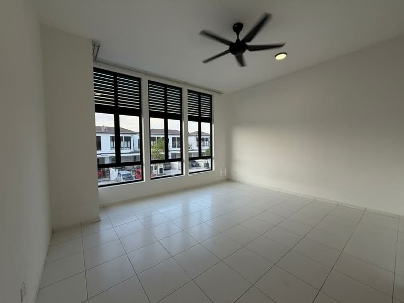 2-storey Terraced House for Sale in Eco Grandeur (Puncak Alam) - Chee Hin - Living Room - PropertyGuru.com.my
