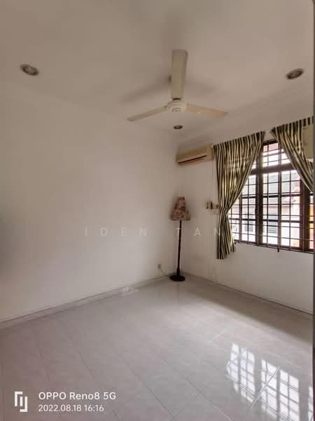 Taman Molek Tamans Moleks untuk Untuk Dijual - RM 840,000, Apr 2026 - Living Room - PropertyGuru.com.my