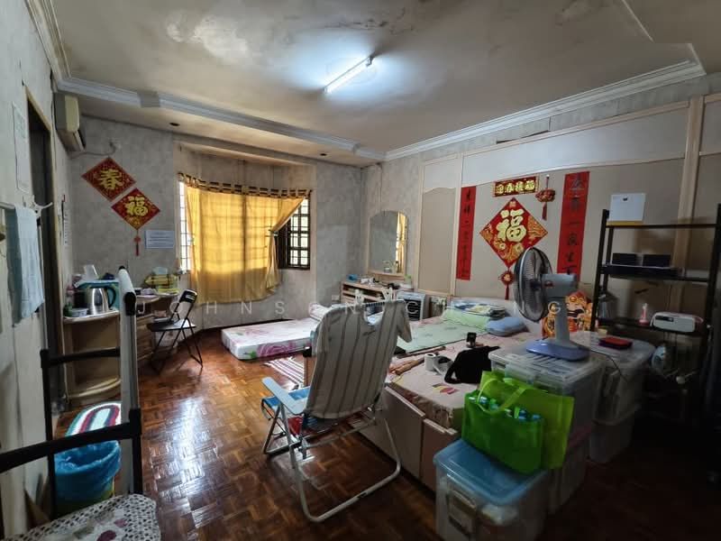 2-storey Terraced House for Sale in Taman Molek (Johor Bahru) - Johnson Chong - Bedroom - PropertyGuru.com.my