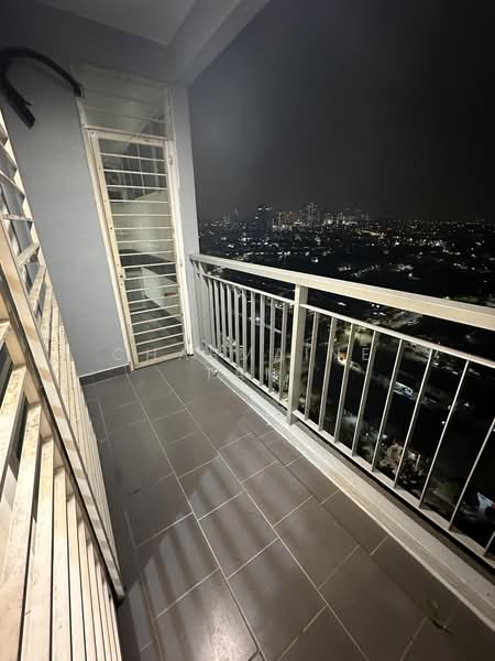 Kondominium untuk Dijual di First Residence (Residensi Unggul) - Charmaine Tan - Balcony - PropertyGuru.com.my
