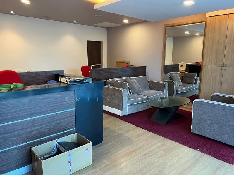 Kedai untuk Dijual di Taman Miharja (Cheras) - Emily Thea - Interior - PropertyGuru.com.my