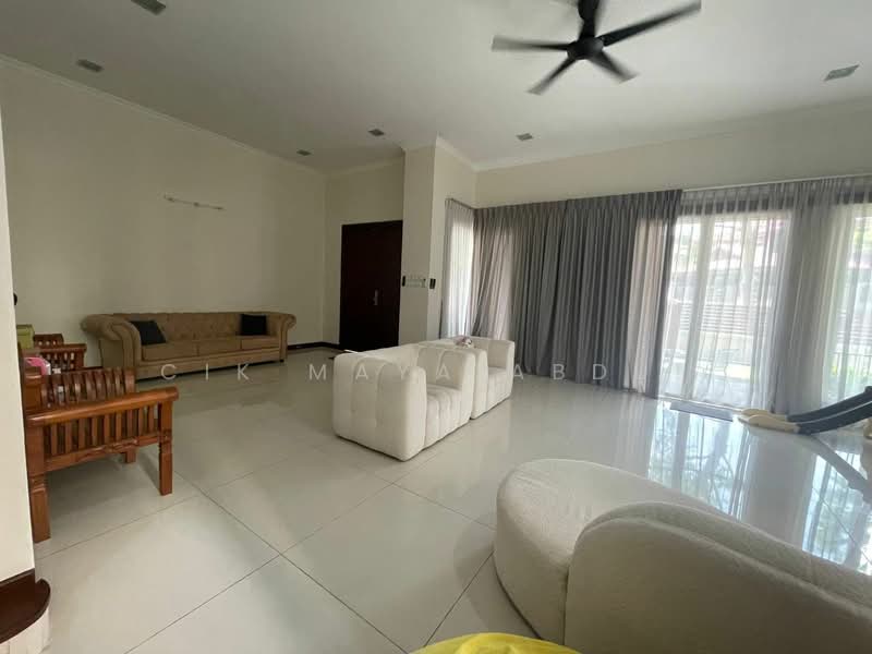 Semi-Detached House for Sale in Ampang Jaya (Ampang) - Cik Maya Abdul - Living Room - PropertyGuru.com.my
