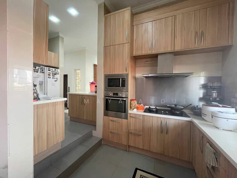 Semi-Detached House for Sale in Ampang Jaya (Ampang) - Cik Maya Abdul - Kitchen - PropertyGuru.com.my