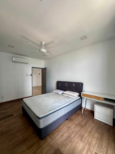 Condominium for Rent at Lakefront Residence - TOH VICKIE - Bedroom - PropertyGuru.com.my