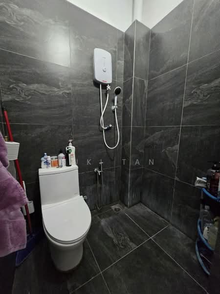 2-storey Terraced House for Sale in Sri Petaling (Kuala Lumpur) - Suki Tan - Bathroom - PropertyGuru.com.my