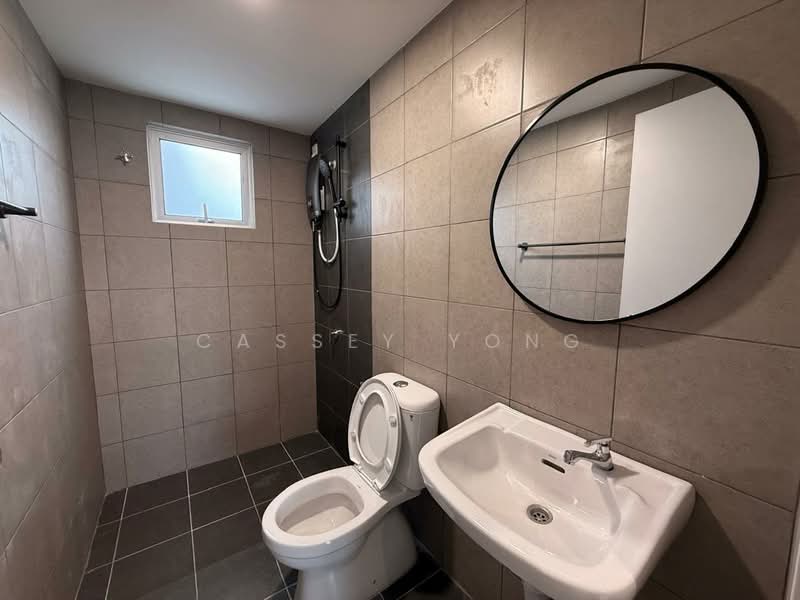 Condominium for Rent at Residensi Dutamas Dahlia - Cassey Yong - Bathroom - PropertyGuru.com.my