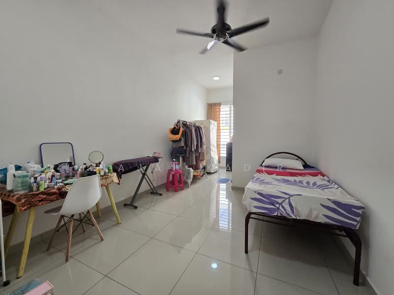 Terraced House for Sale in Bandar Sri Sendayan (Negeri Sembilan) - Najah Kadir - Bedroom - PropertyGuru.com.my