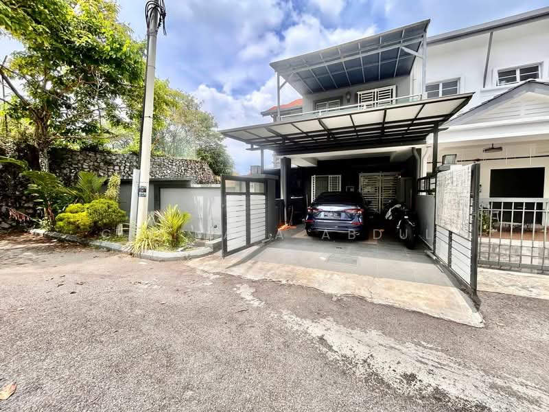 2.5-storey Terraced House for Sale in Ukay Perdana (Ulu Kelang) - Cik Maya Abdul - Exterior - PropertyGuru.com.my