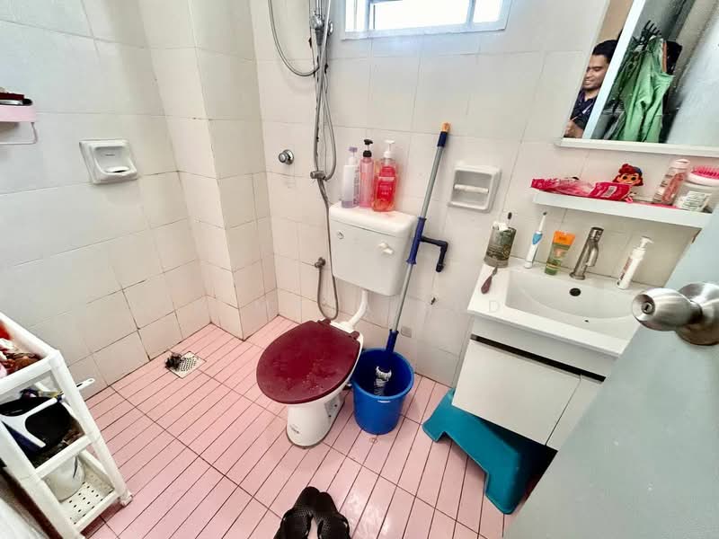 2.5-storey Terraced House for Sale in Ukay Perdana (Ulu Kelang) - Cik Maya Abdul - Bathroom - PropertyGuru.com.my