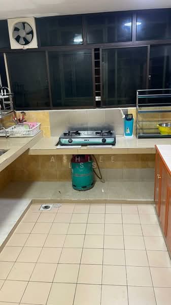 Koi Tropika untuk Untuk Disewa - RM 1,500 /bulan, Apr 2026 - Kitchen - PropertyGuru.com.my