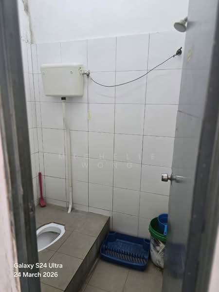 Shop for Rent in Taman Desa Karunmas (Balakong) - Michelle Wong - Bathroom - PropertyGuru.com.my