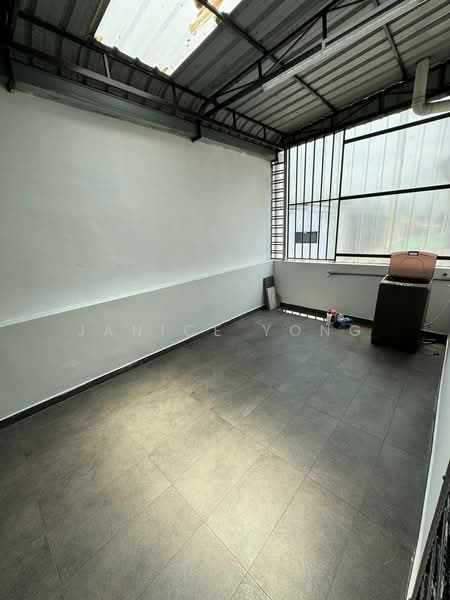 2-storey Terraced House for Rent in Taman Daya (Johor Bahru) - Janice Yong - Balcony - PropertyGuru.com.my