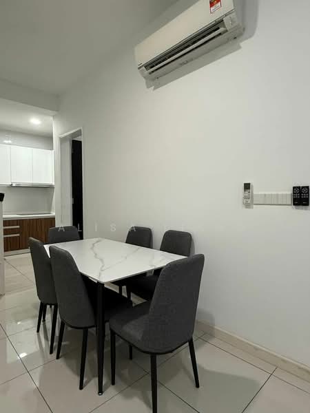 Service Residence for Rent at Setia Sky 88 - Alisa Liang - Dining Room - PropertyGuru.com.my