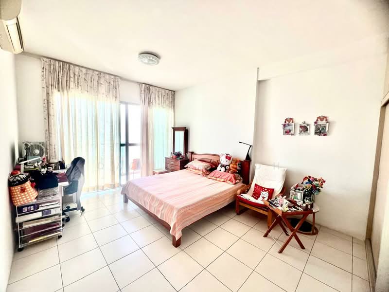 Condominium for Sale at 10 Island Resort - Danick Teoh - Bedroom - PropertyGuru.com.my