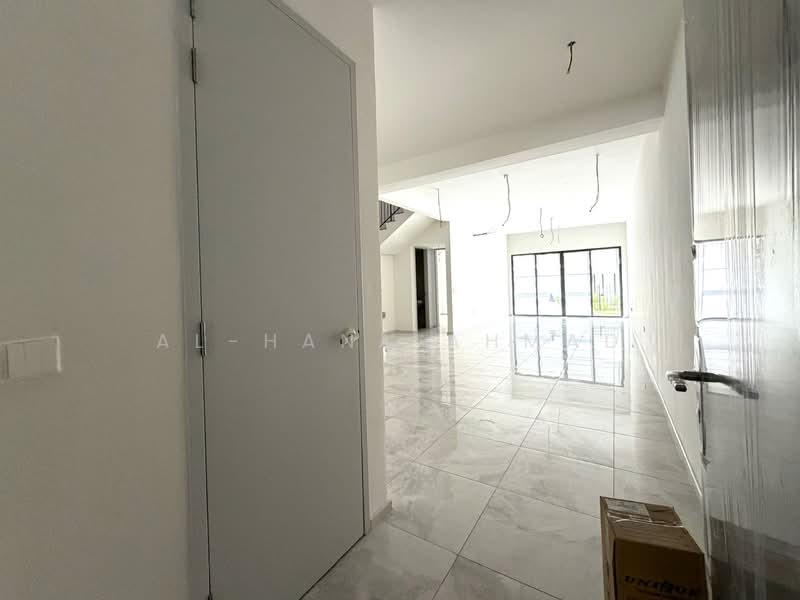 Jia - Hayat Villa untuk Untuk Disewa - RM 7,500 /bulan, Apr 2026 - Entrance - PropertyGuru.com.my