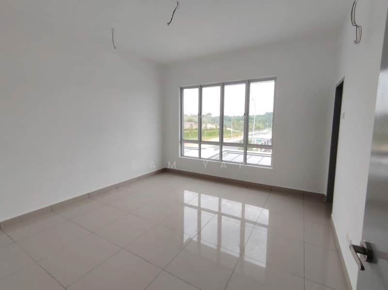2-storey Terraced House for Sale in Amverton Hills (Sungai Buloh) - Sam Yap - Interior - PropertyGuru.com.my