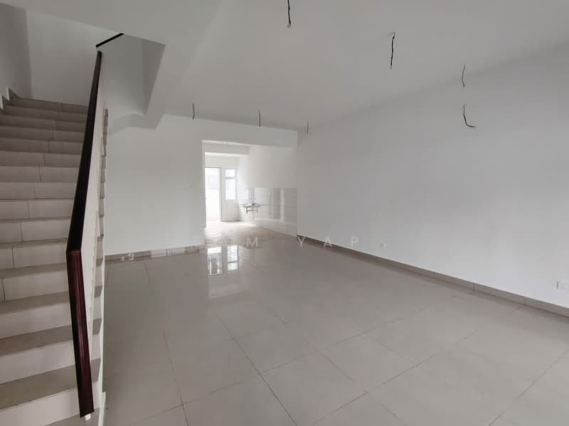 2-storey Terraced House for Sale in Amverton Hills (Sungai Buloh) - Sam Yap - Interior - PropertyGuru.com.my