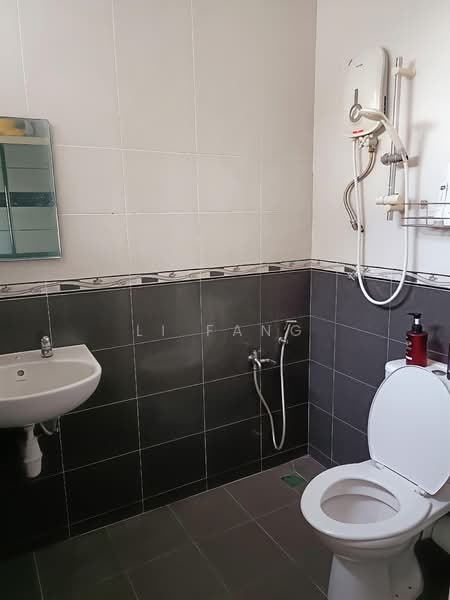 Pangsapuri untuk Dijual di Menara Kuda Lari - Li Fang - Bathroom - PropertyGuru.com.my