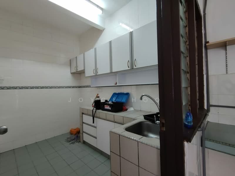 2-storey Terraced House for Rent in TAMAN PUCHONG UTAMA (Puchong) - Joyce Hoo - Kitchen - PropertyGuru.com.my