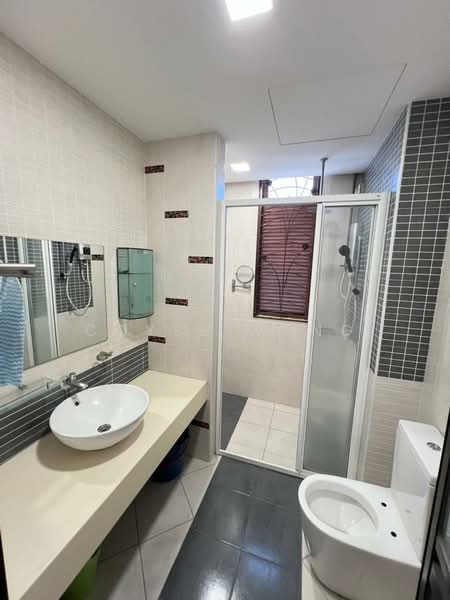 Laman Rimbunan, 3sty House, Matahari, 22x75, Reno, Guarded, Kepong untuk Untuk Dijual - RM 1,750,000, Apr 2026 - Bathroom - PropertyGuru.com.my
