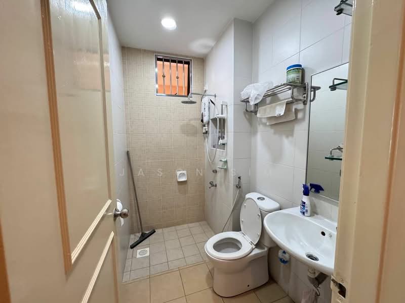 2-storey Terraced House for Sale in Taman Impian Emas (Skudai) - Jason Sim - Bathroom - PropertyGuru.com.my