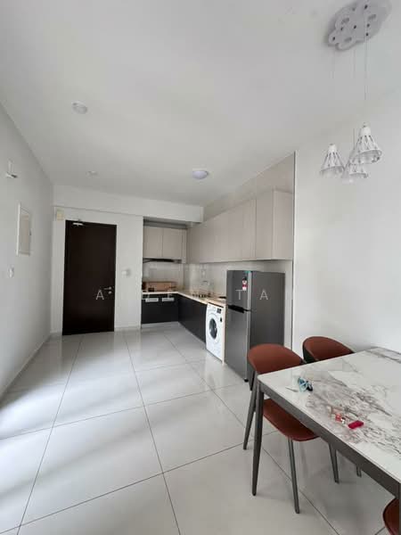 Royal Strand @ Country Garden Danga Bay untuk Untuk Disewa - RM 2,700 /bulan, Apr 2026 - Kitchen - PropertyGuru.com.my