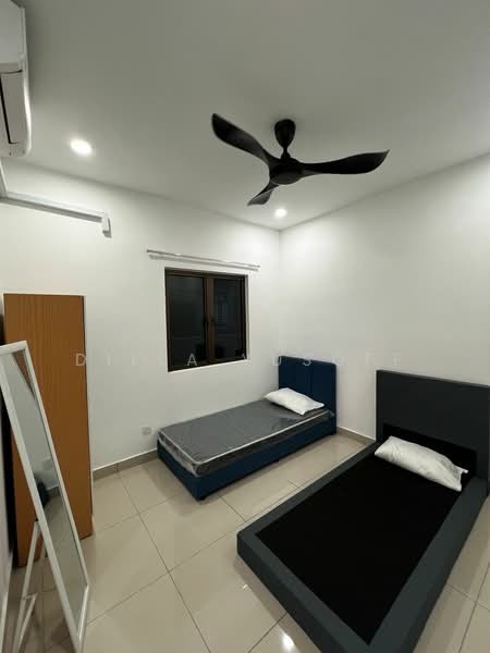 For Sale - Residensi Zamrud